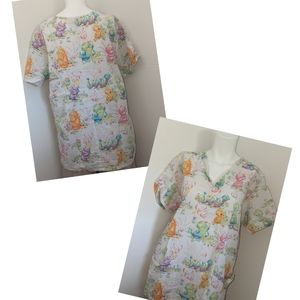 Woman's medium Cherokee scrub top